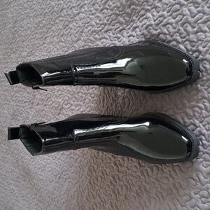 Nwot diba Ankle Boots